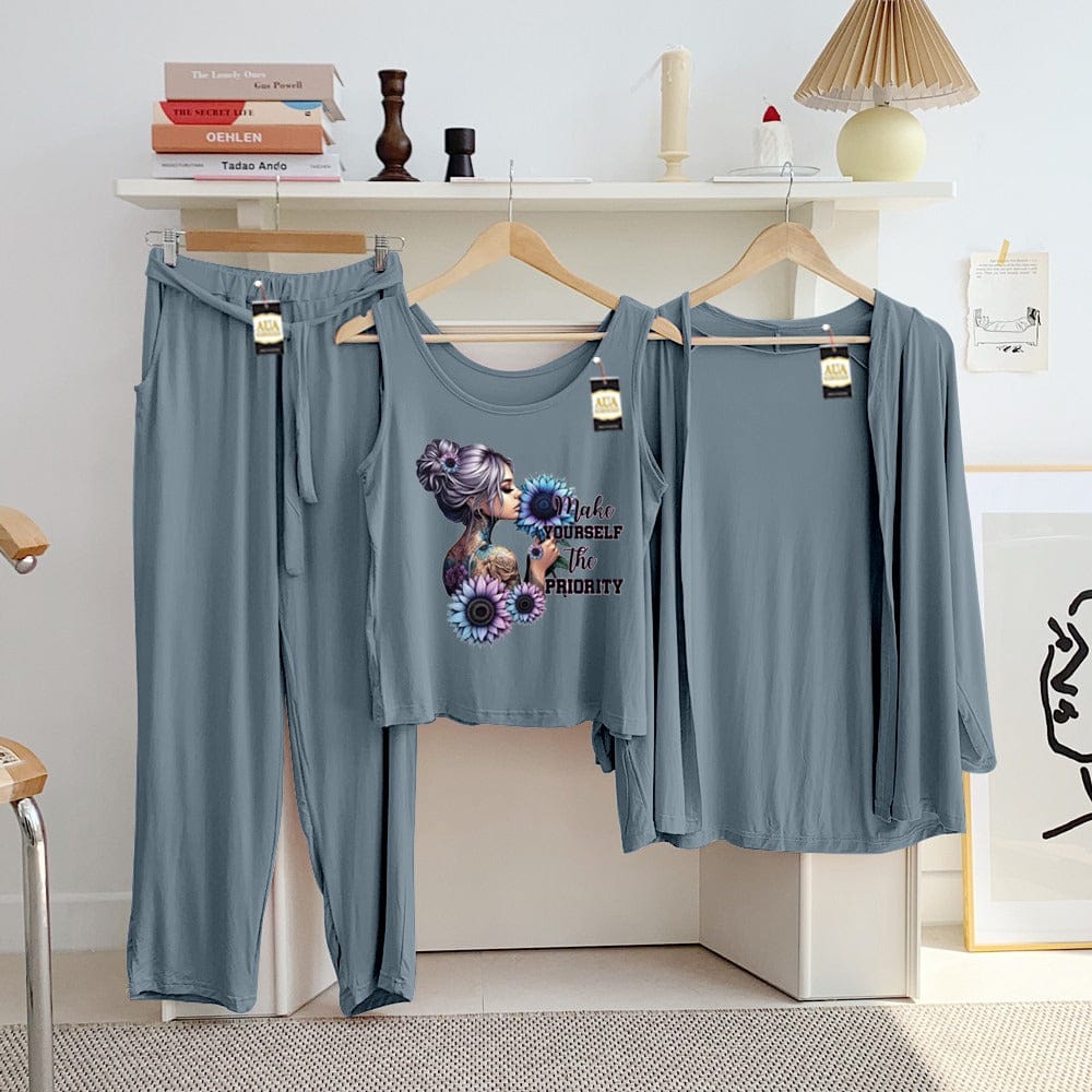 Three Queen ladies' night suit with 3-piece inner gown and trousers, comfortable sleepwear set in soft fabric.